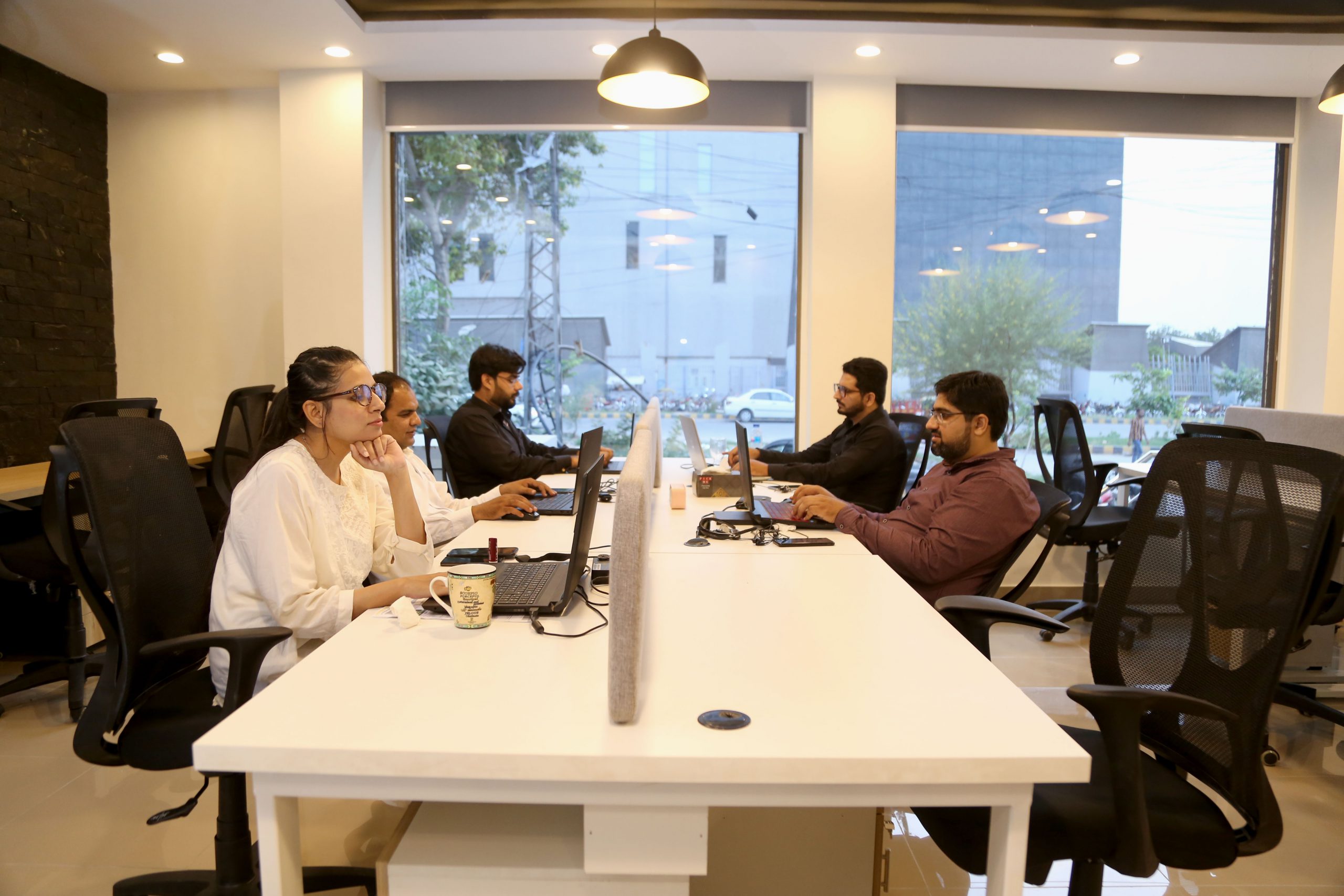 Changing the way people and companies work at Xeospaces